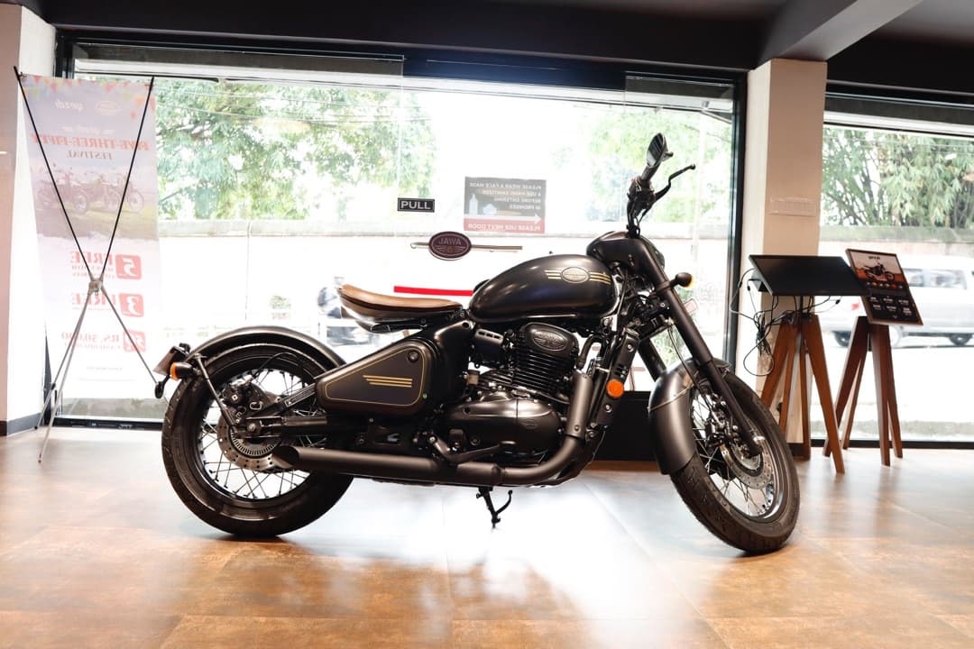 2021 Jawa Yezdi Perak