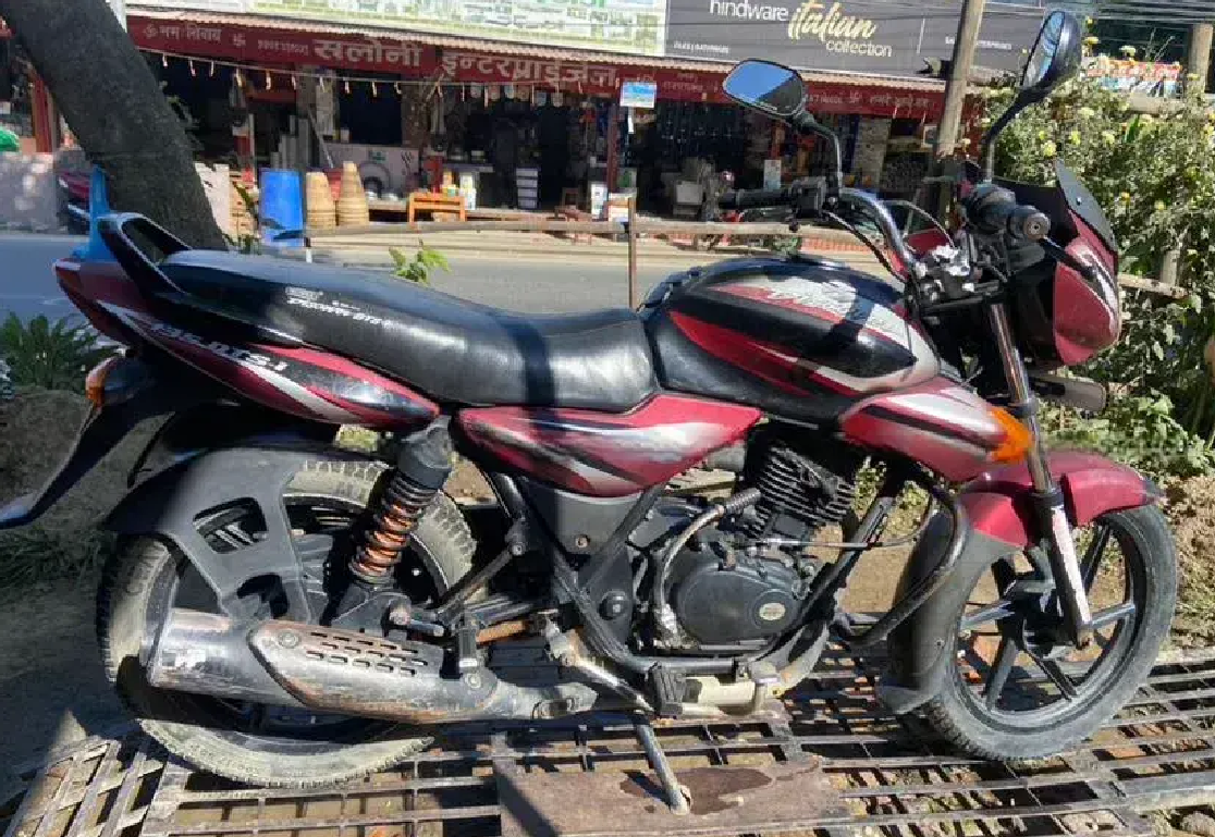2009 Bajaj Discover 135 image