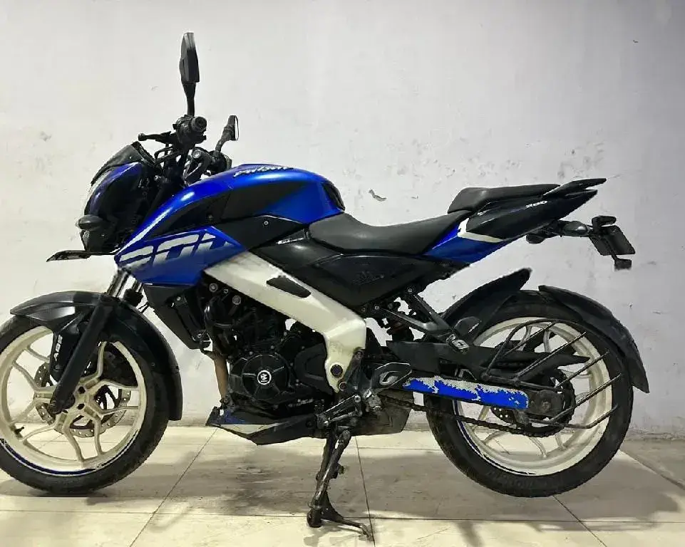 2022 Bajaj Pulsar NS 200