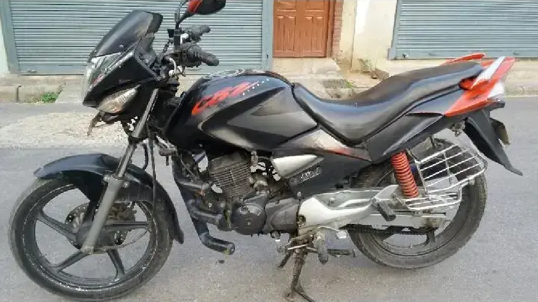 2011 Hero CBZ