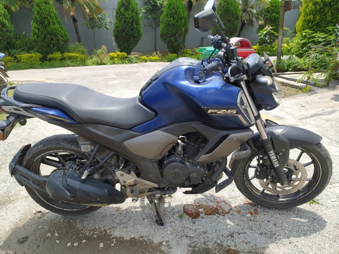 Yamaha FZ V3