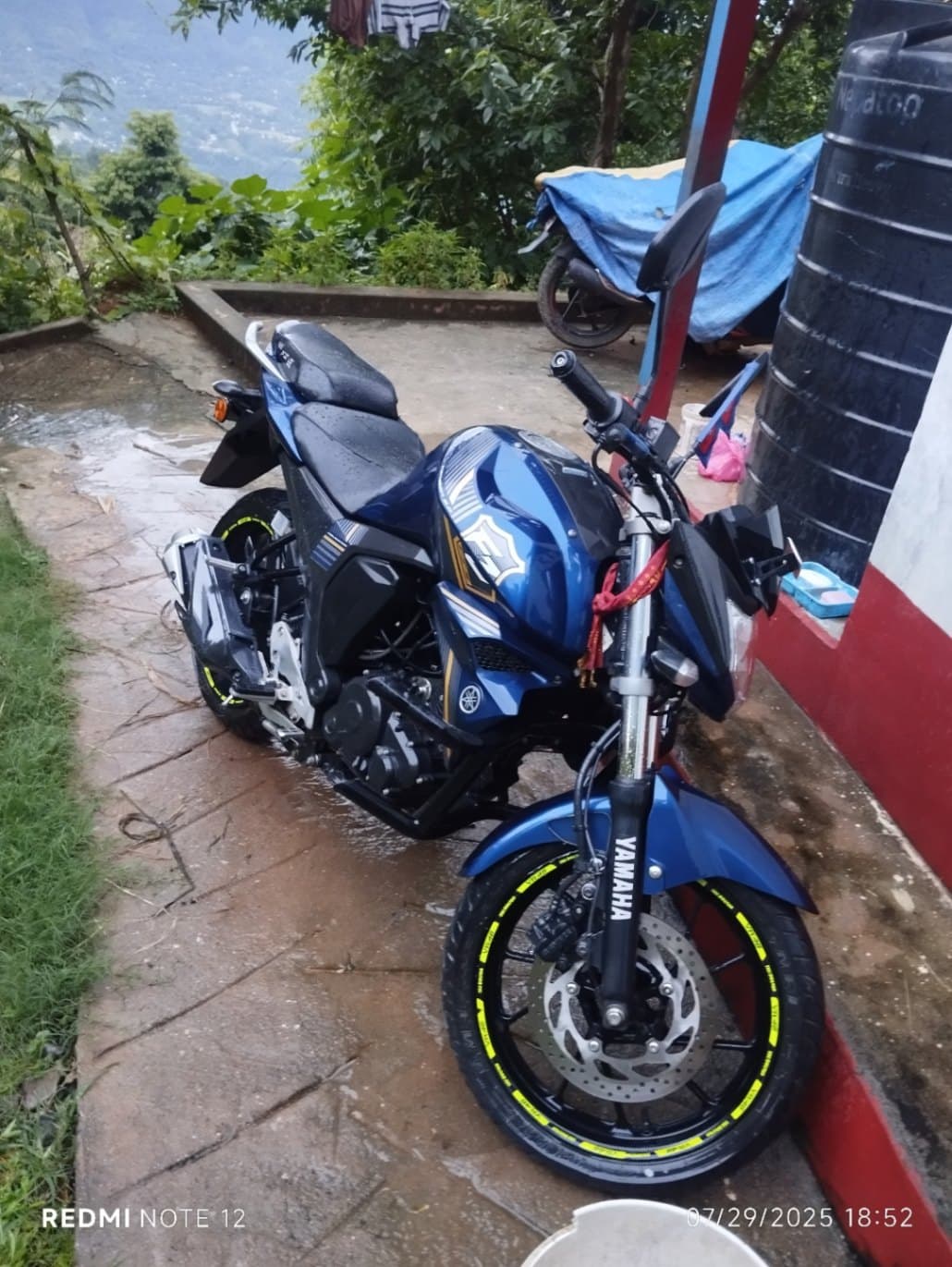 2021 Yamaha FZS V2