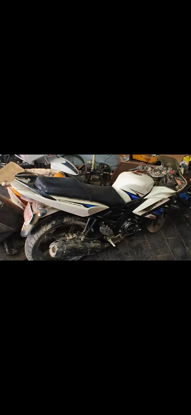 2010 Yamaha R15 V1