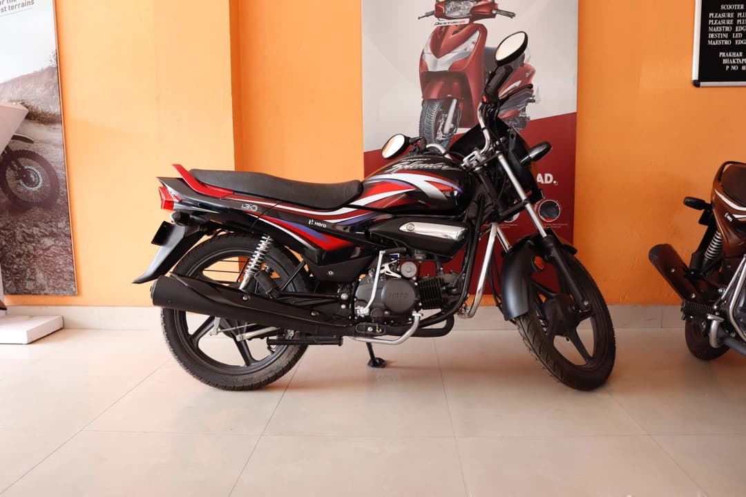 2023 Hero Super Splendor image