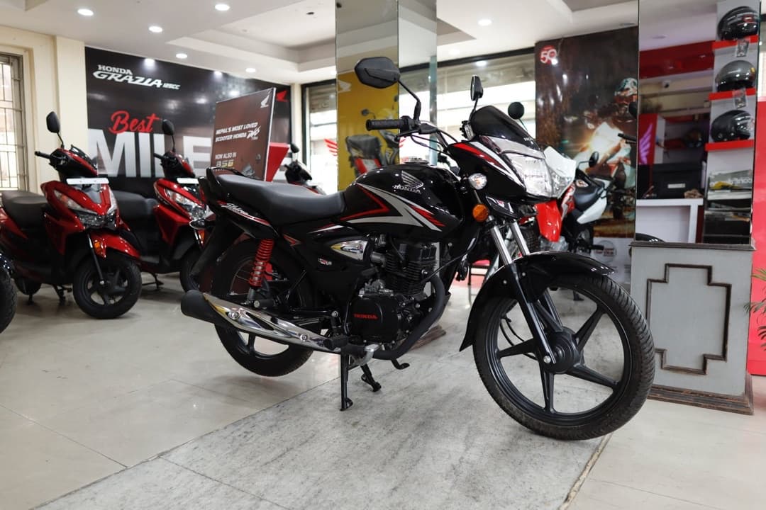 2023 Honda CB Shine image
