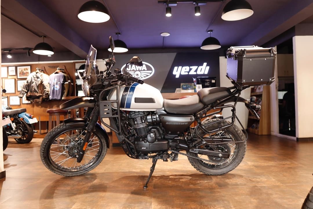 2023 Jawa Yezdi Adventure image