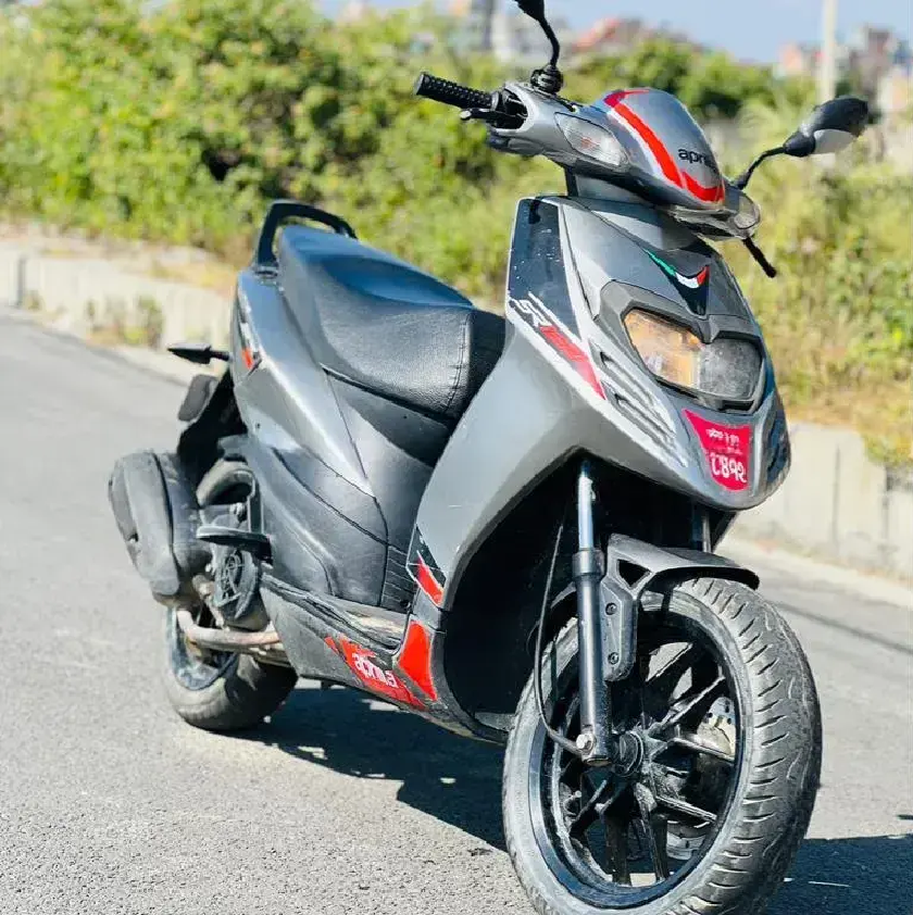 2018 Aprilia SR 125 image