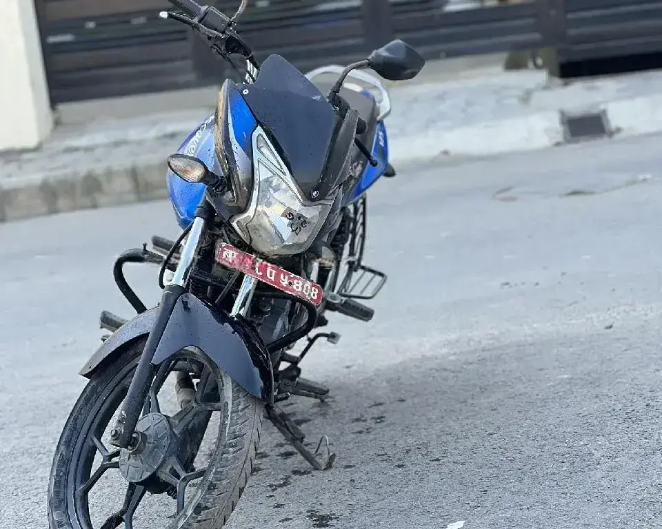 2013 Bajaj Discover 125 image