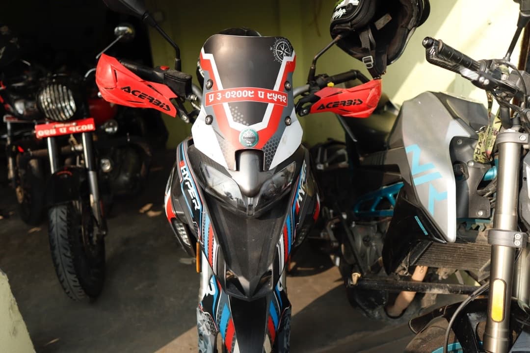 2019 Benelli TRK 251 image