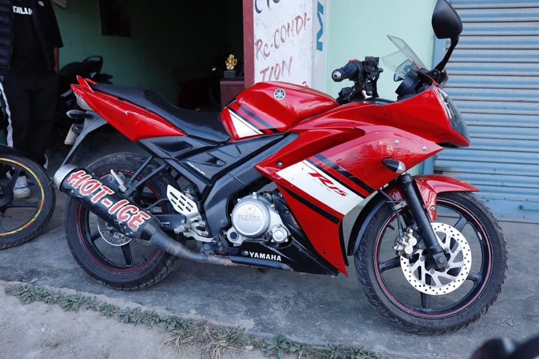 2014 Yamaha R15 V1 image