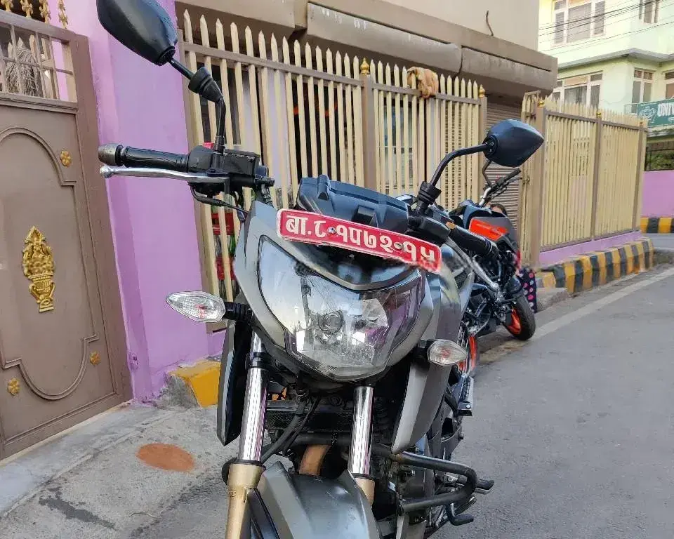 2017 TVS Apache RTR 200 4V image