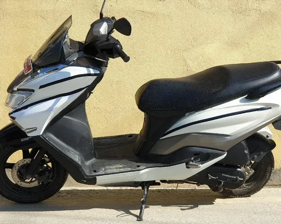 2019 Suzuki Burgman image
