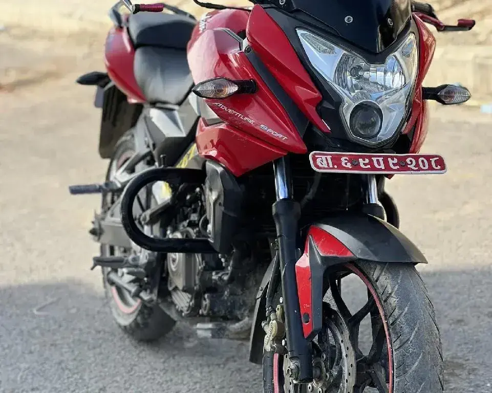 2015 Bajaj Pulsar AS 200 image