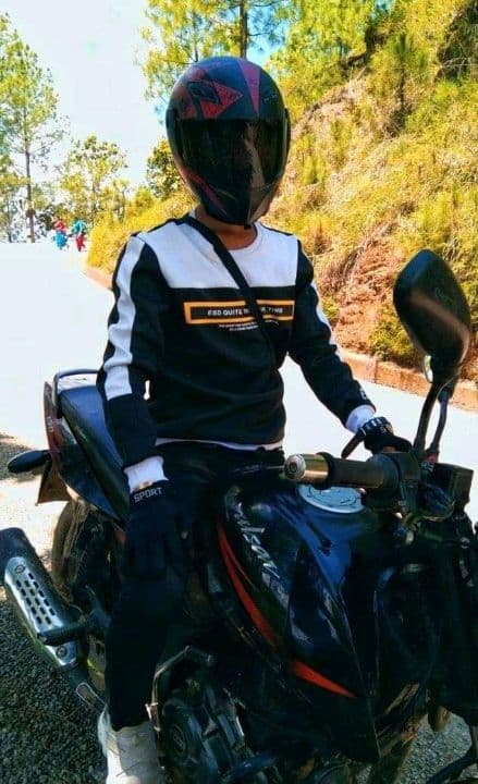 2017 Bajaj Pulsar 150 image