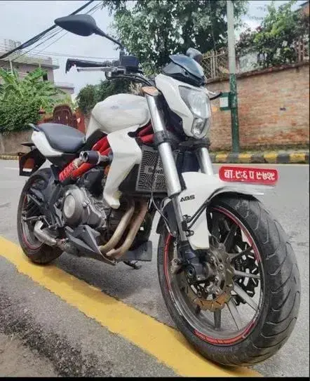 2018 Benelli TNT 300 image