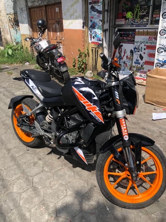 2016 KTM Duke 200 image
