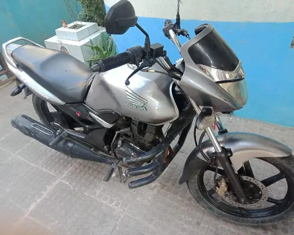 2014 Honda CB Unicorn 150 image