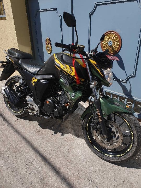 2021 Yamaha FZ V2 image