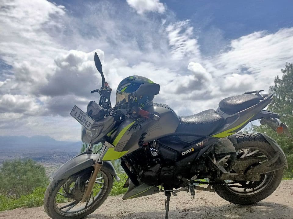 2016 TVS Apache RTR 200 4V image