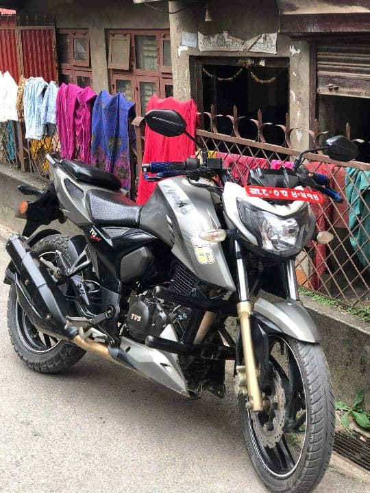 2016 TVS Apache RTR 200 4V image
