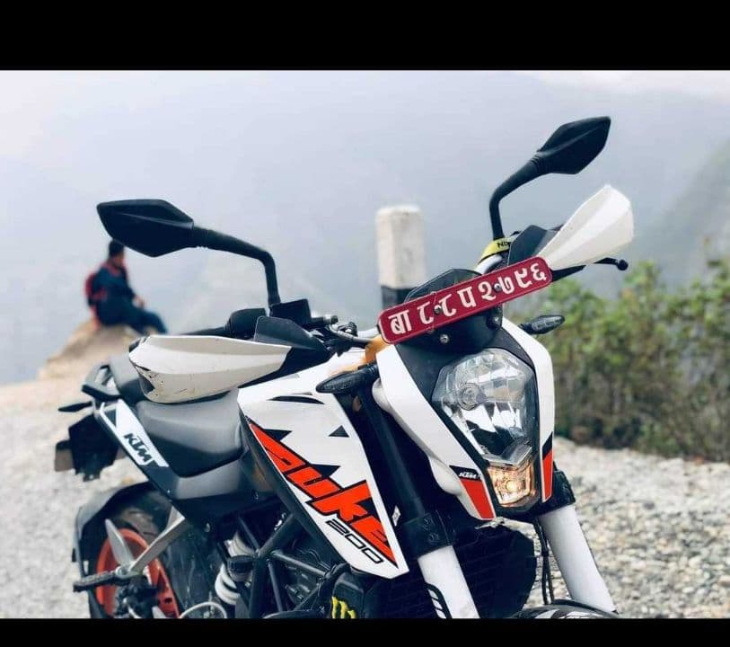 2018 KTM Duke 200 image