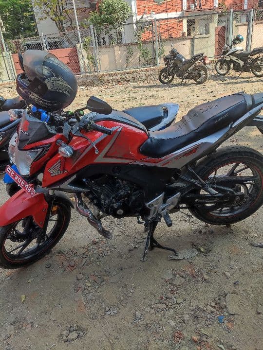 2017 Honda CB Hornet 160R image
