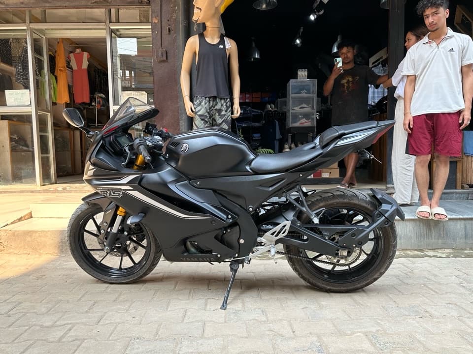 2022 Yamaha R15 V4 image