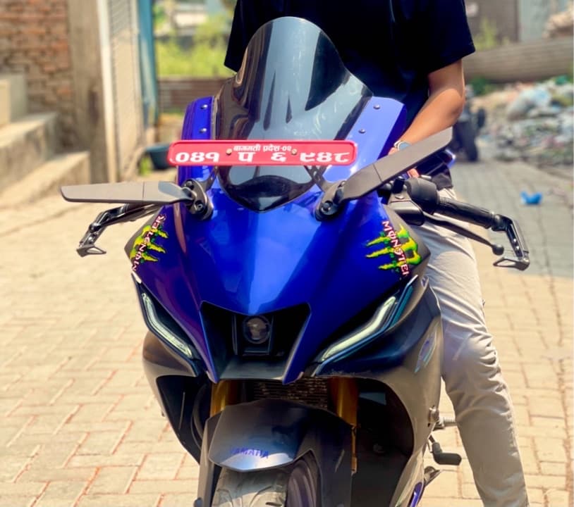 2022 Yamaha R15 V4 image