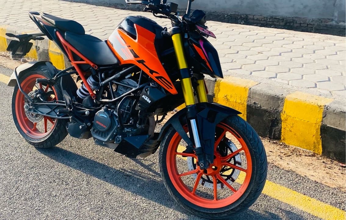 2021 KTM Duke 200 image