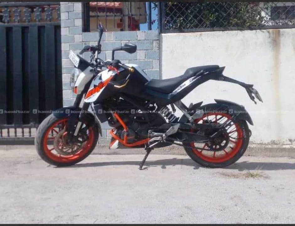 2018 KTM Duke 200 image