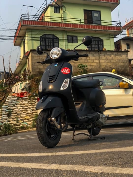 2021 Vespa Notte image