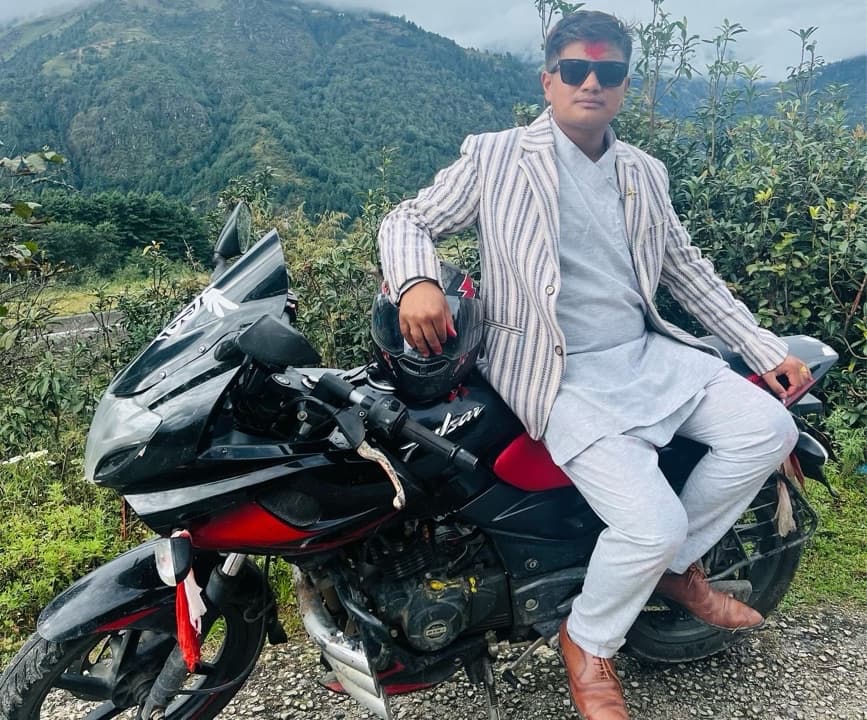 2019 Bajaj Pulsar 220F image