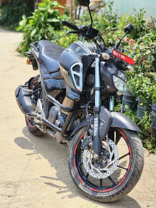 2021 Yamaha FZS V3 image