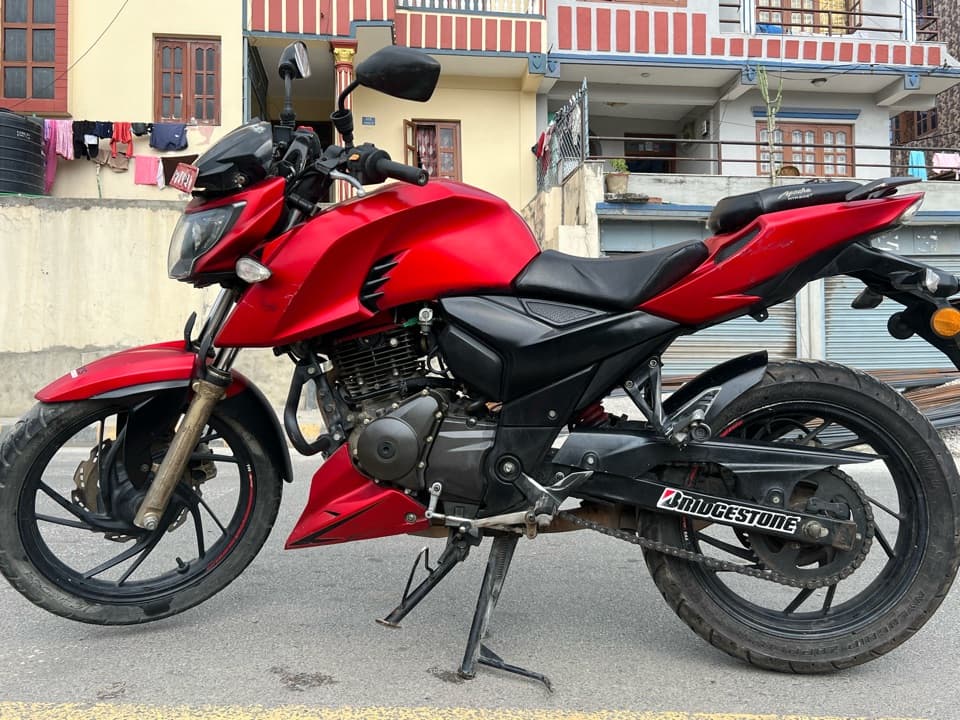 2024 TVS Apache RTR 200 4V image