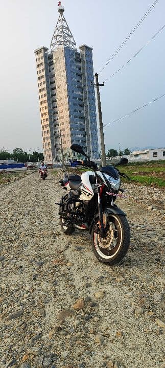 2021 Bajaj Pulsar NS 160 image