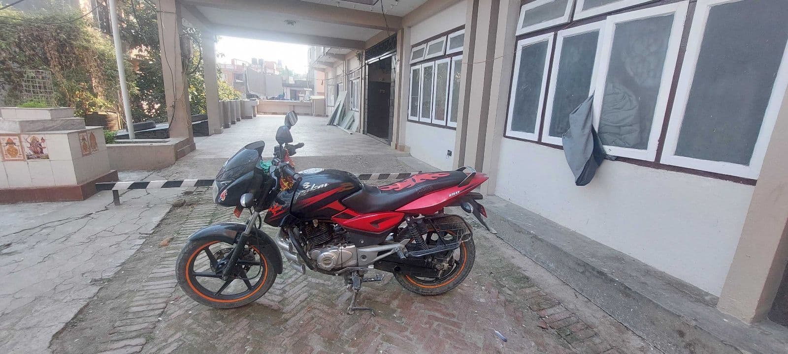 2016 Bajaj Pulsar 150 image