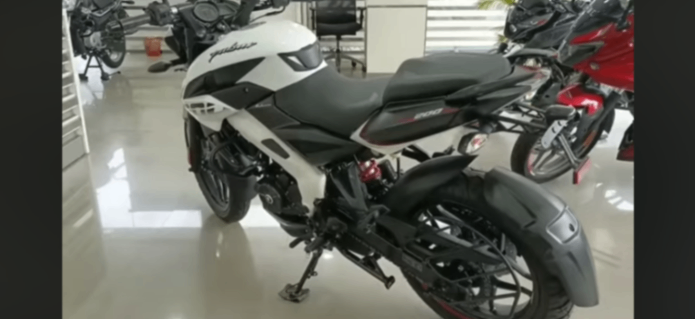 2022 Bajaj Pulsar NS 200 ABS image