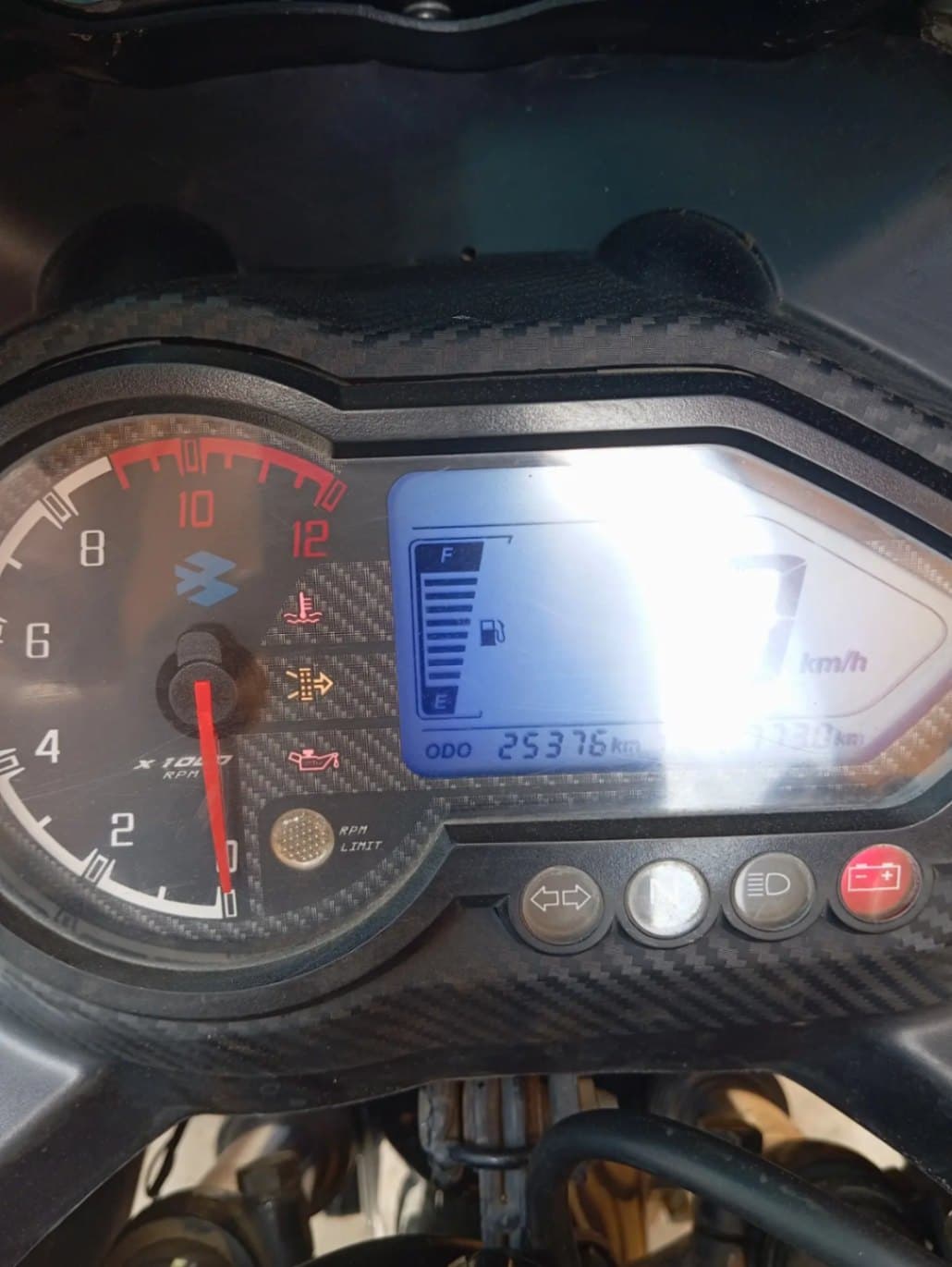 2017 Bajaj Pulsar 220F image