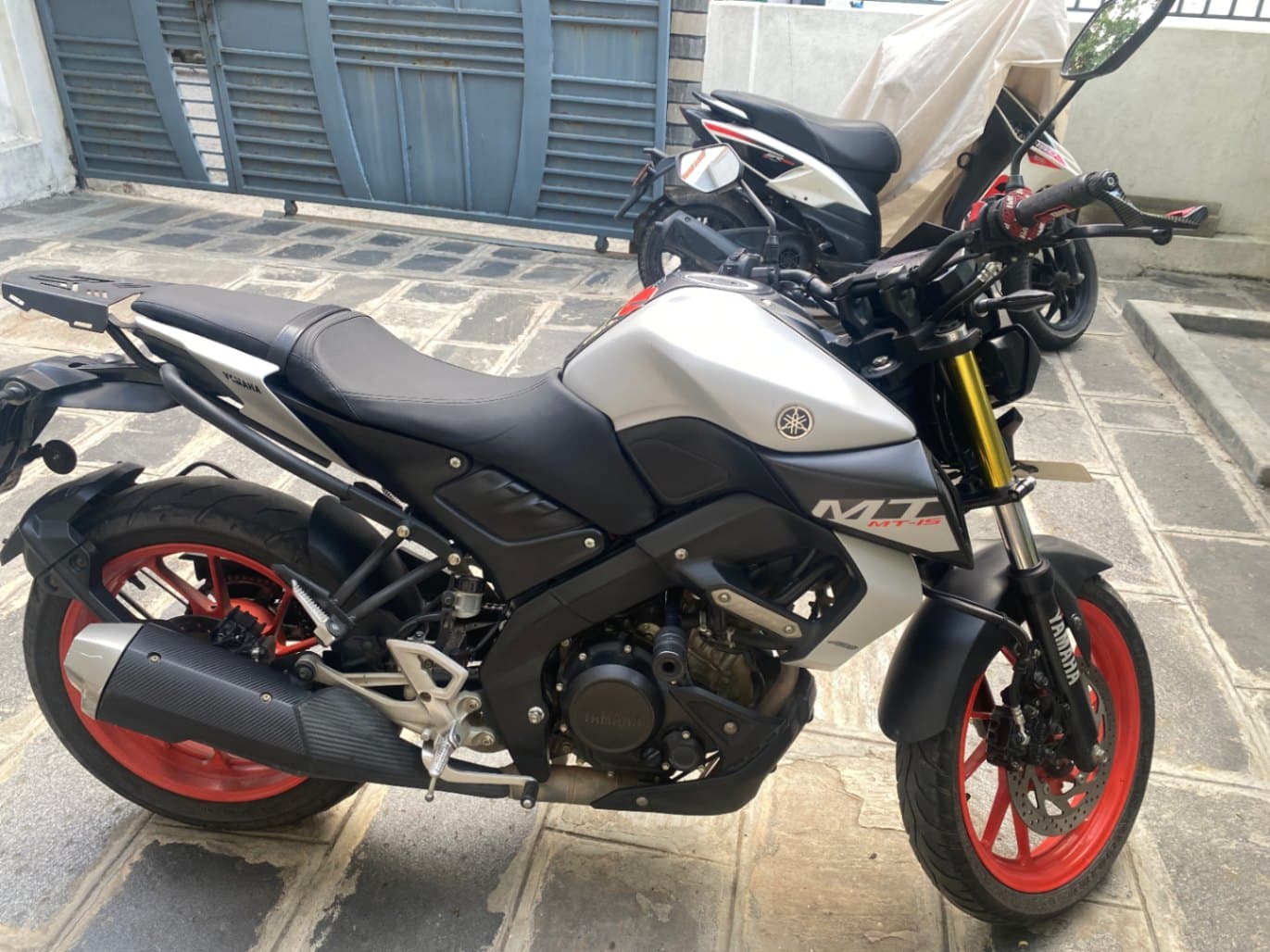 2023 Yamaha MT-15 image
