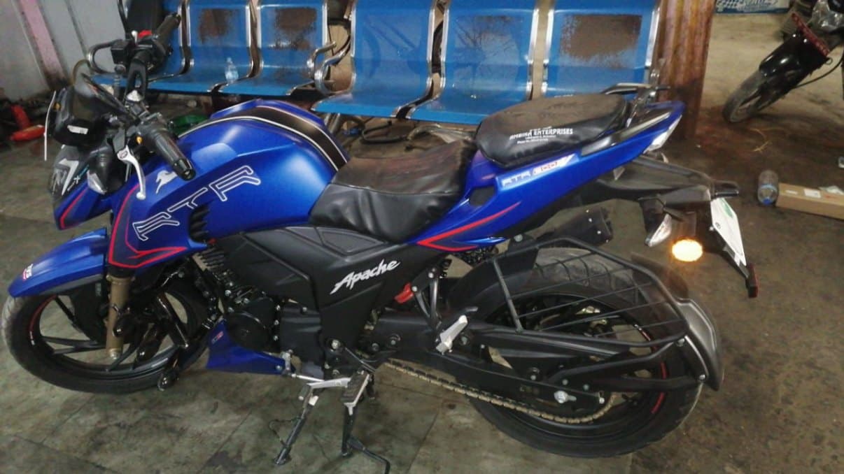 2022 TVS Apache RTR 200 4V image