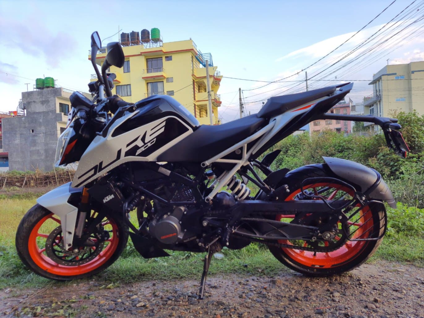 2021 KTM Duke 200 image