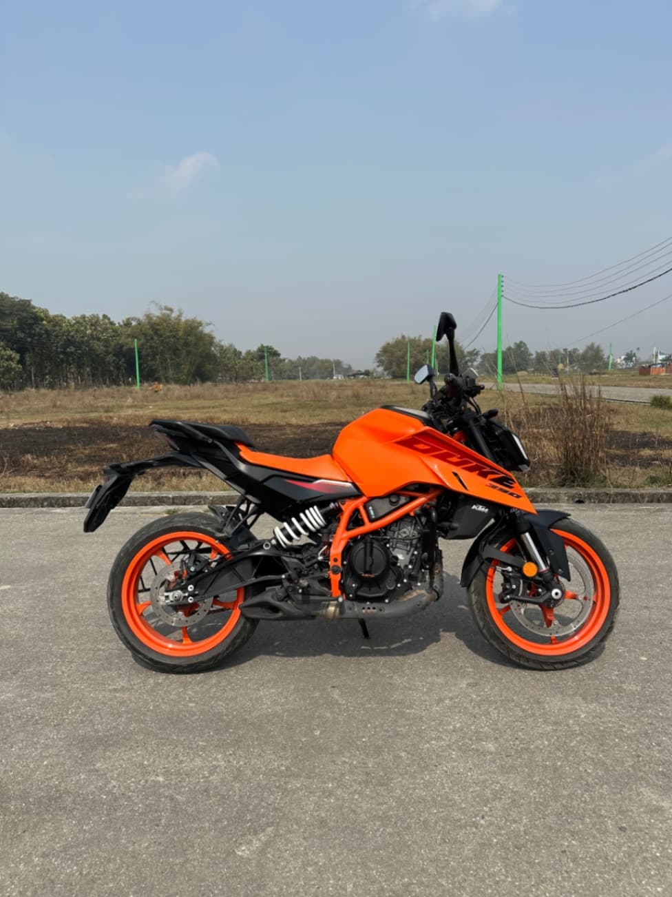 2024 KTM Duke 390 image