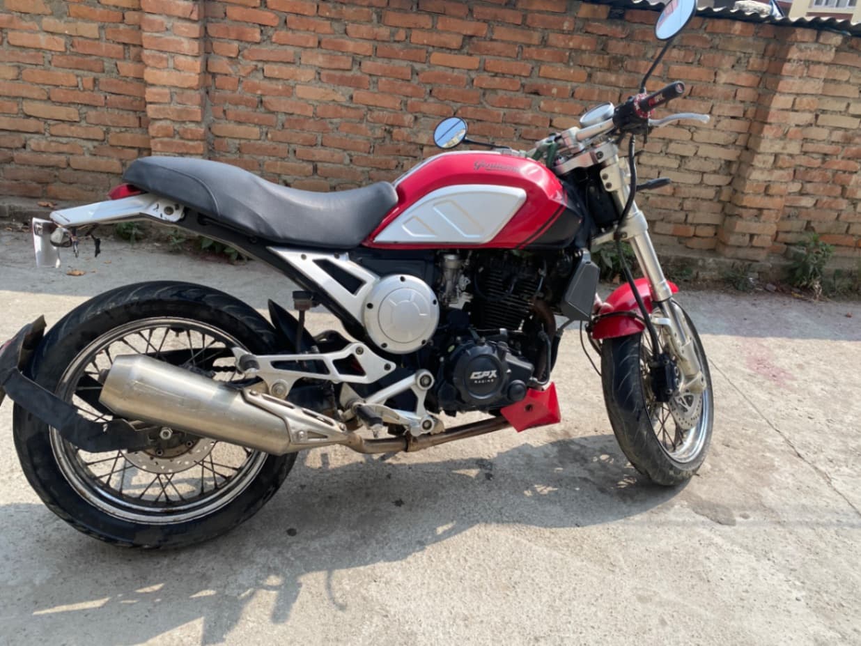 2017 Hero XTreme 200R image