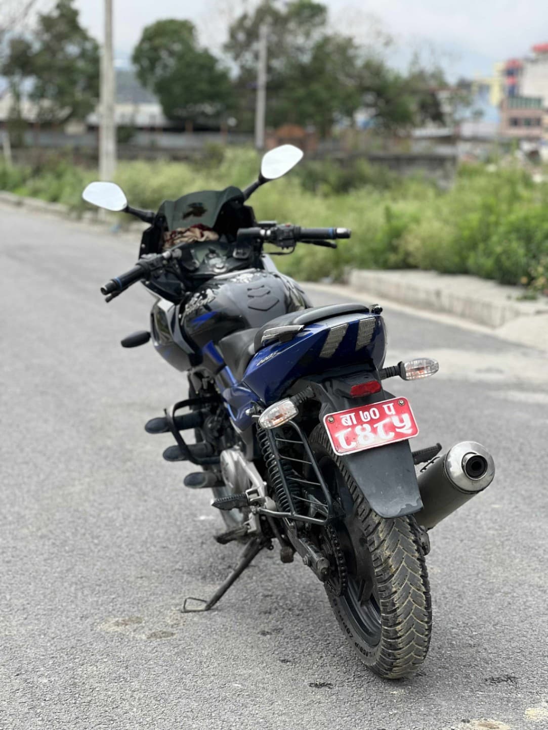 2015 Bajaj Pulsar 220F image