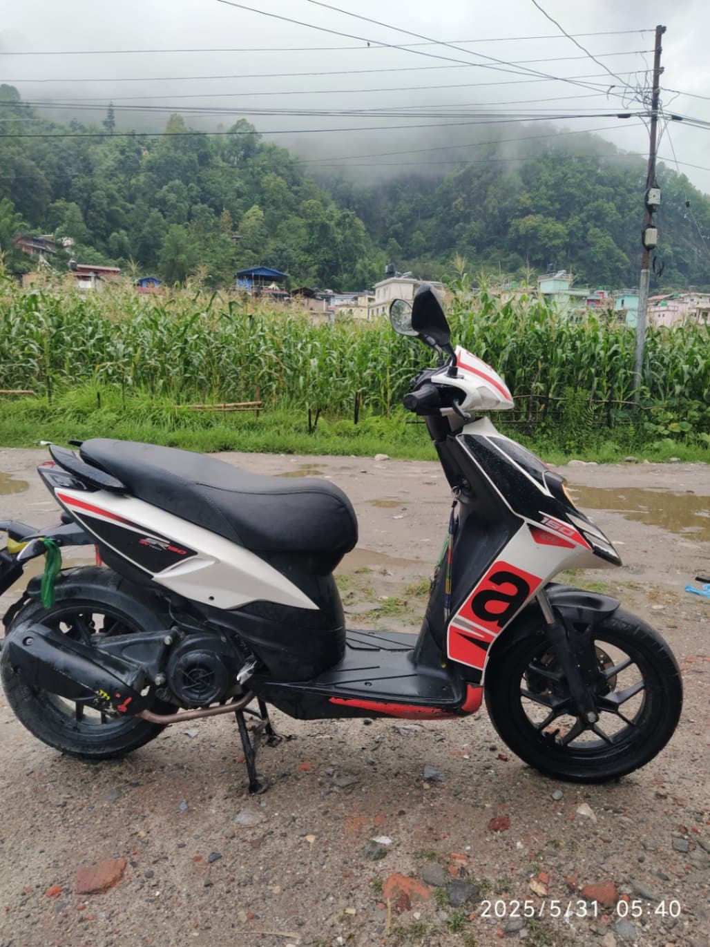 2021 Aprilia SR 150 image