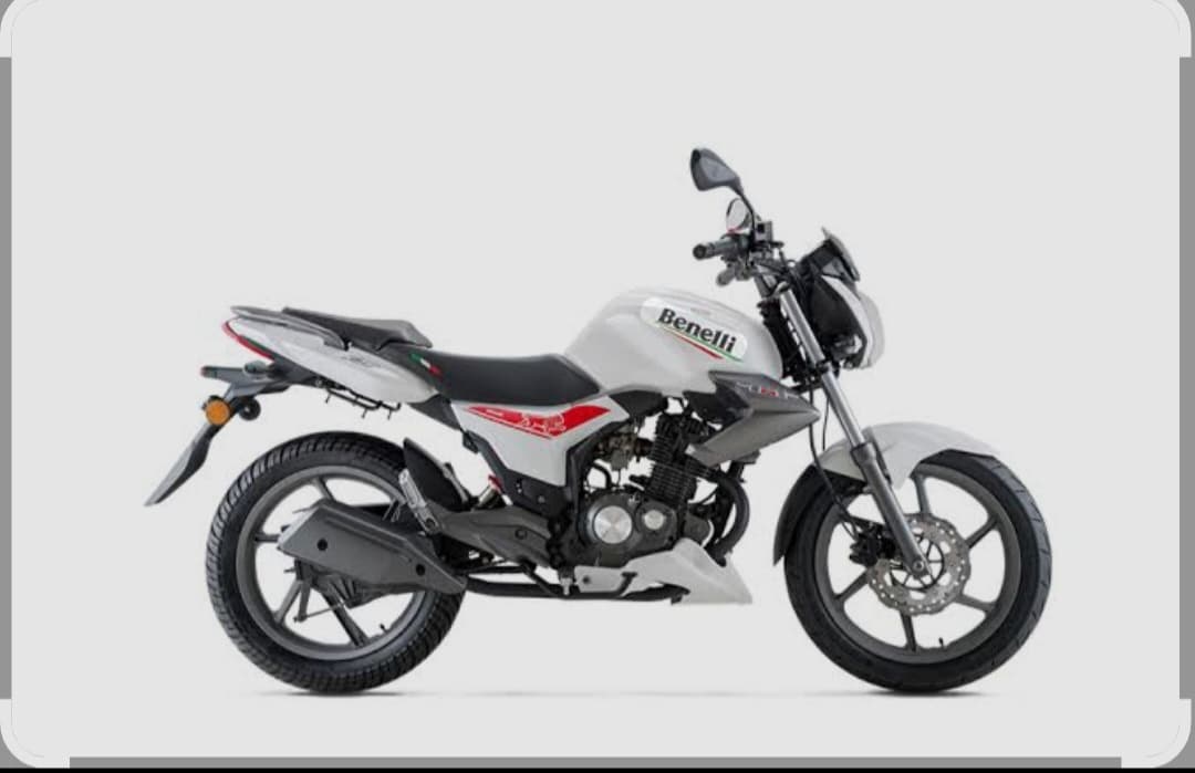 2019 Benelli TNT 150i image