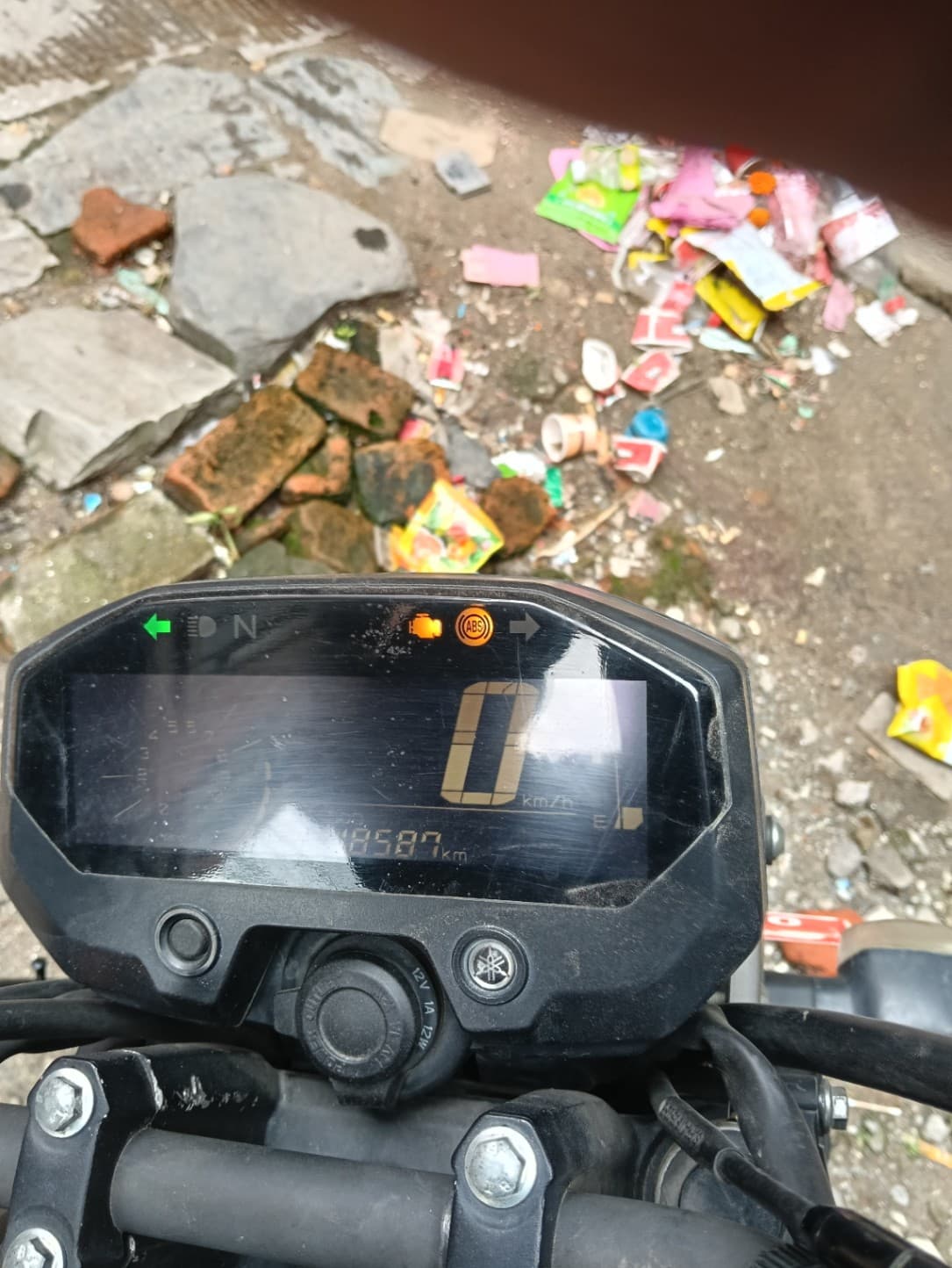 2022 Yamaha FZ-X image